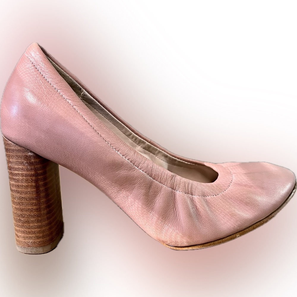 Clark’s pink size 7 medium pump